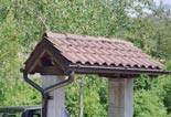 Tettuccio ornamentale in legno di abete