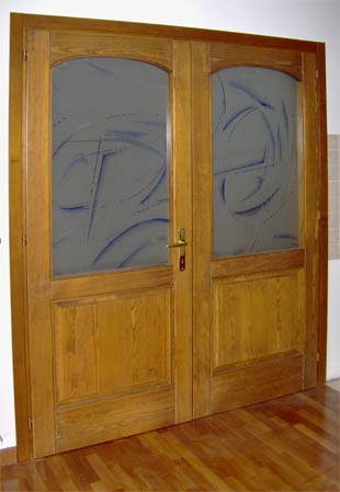 Porta interna d'arredamento in legno massello d'abete austriaco